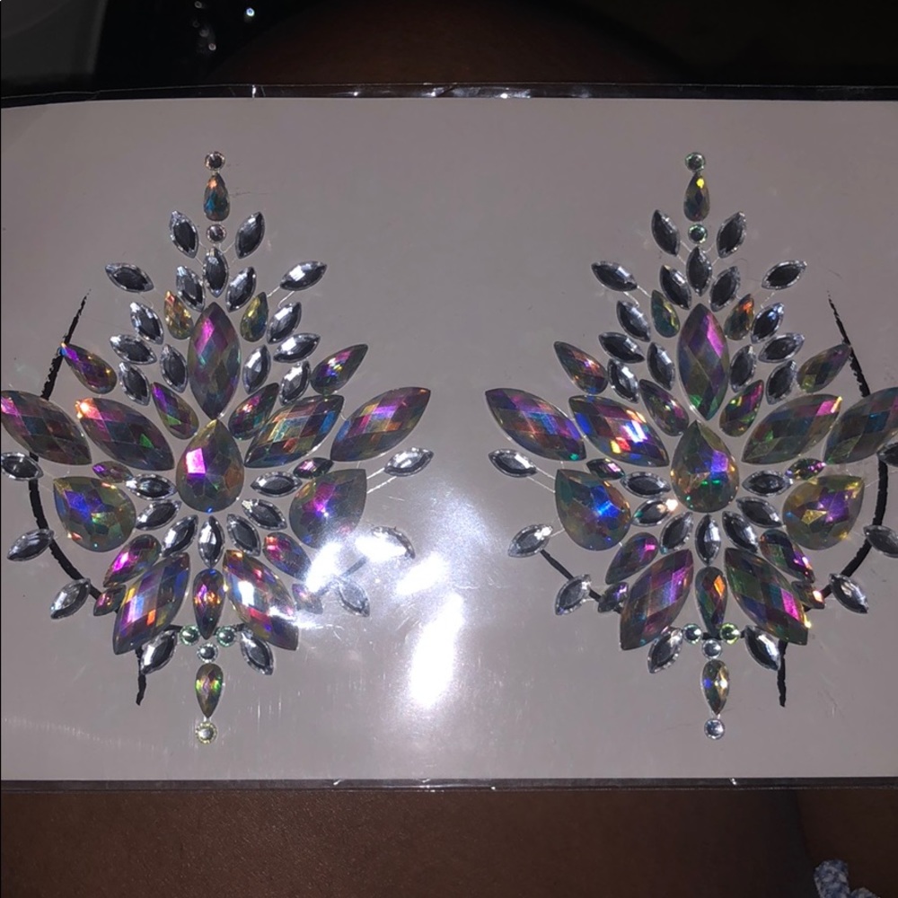 Makes gems